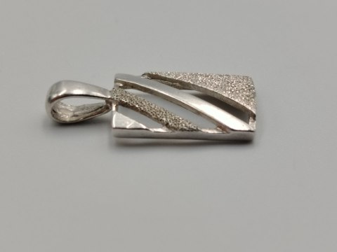 Piękna damska srebrna ażurowa zawieszka/wisiorek srebro biżuteria