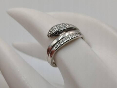 Piękny srebrny damski pierścionek WĄŻ / CYRKONIE r.18 / 19 srebro biżuteria