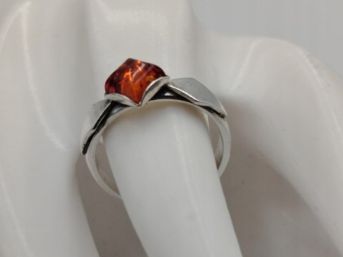 Piękny stary srebrny damski pierścionek BURSZTYN r.13/14 biżuteria VINTAGE
