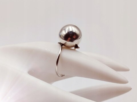 Piękny stary srebrny damski pierścionek KULKA / KULA r.10 biżuteria VINTAGE