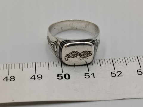 Piękny stary srebrny pierścionek/sygnet LISTKI r.22 biżuteria VINTAGE