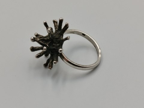 Stary autorski srebrny damski pierścionek JEŻ/JEŻYK r. 17 biżuteria VINTAGE