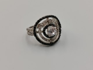 Piękny srebrny damski ażurowy pierścionek CYRKONIE r.15 srebro biżuteria