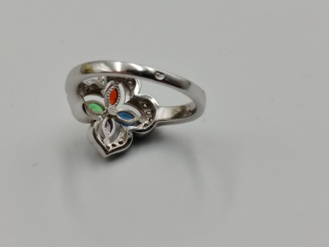 Piękny srebrny damski pierścionek CYRKONIE r.11 srebro 925 biżuteria