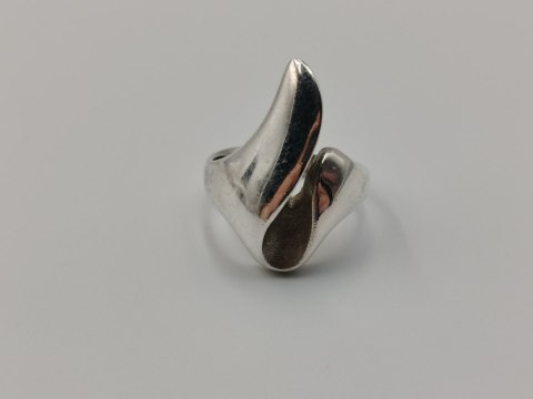 Stary ciekawy damski srebrny pierścionek r.13/14 srebro VINTAGE biżuteria