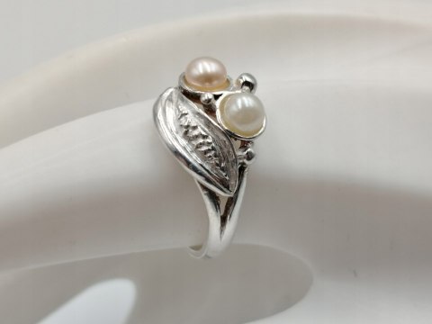 Stary srebrny damski pierścionek PERŁY r.18 srebro 925 VINTAGE biżuteria