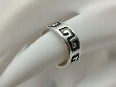 Stary srebrny damski pierścionek/obrączka wzór GRECKI r.7/8 srebro VINTAGE