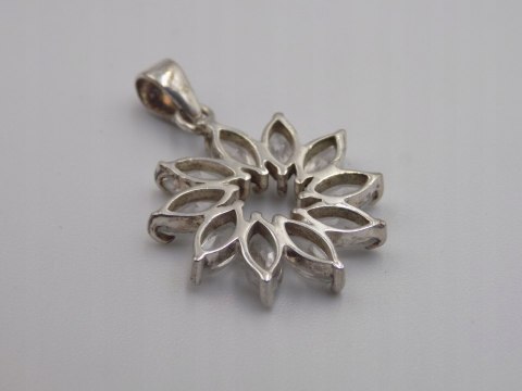 Piękny srebrny wisiorek/zawieszka KWIAT CYRKONIE srebro biżuteria VINTAGE