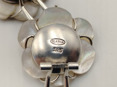 Srebrne kolczyki, klipsy damskie KWIAT - ILARIA - Masa Perłowa srebro 925