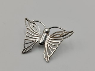 Stary srebrny damski wisiorek/zawieszka ażurowa MOTYL biżuteria VINTAGE