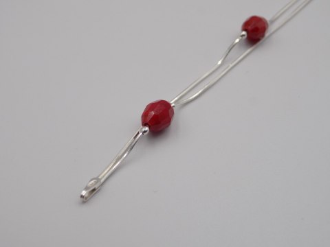 Piękna srebrna damska bransoletka - czerwone koraliki, srebro 925 biżuteria