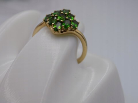 Piękny damski srebrny, pozłacany pierścionek - zielone cyrkonie - roz. 23