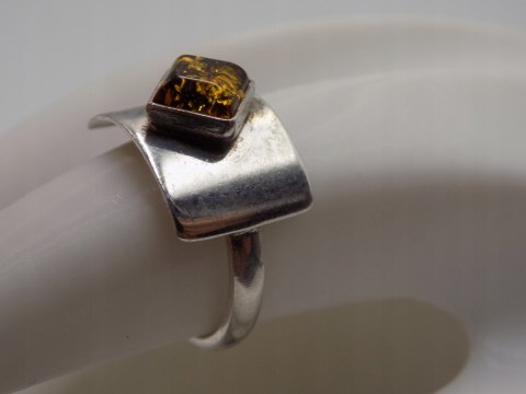 Piękny stary srebrny damski pierścionek BURSZTYN roz.12 biżuteria VINTAGE