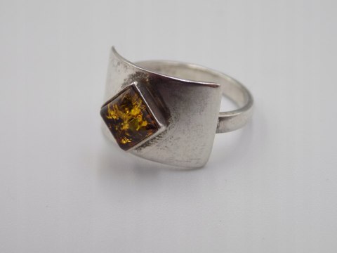 Piękny stary srebrny damski pierścionek BURSZTYN roz.12 biżuteria VINTAGE