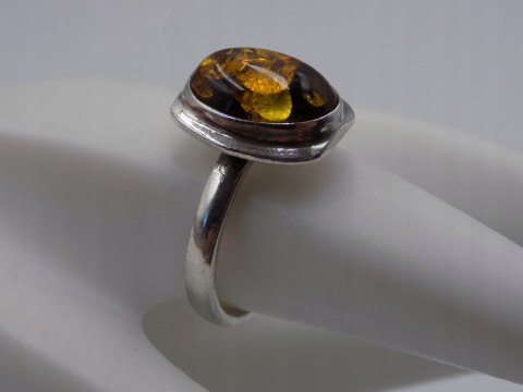 Piękny stary srebrny damski pierścionek BURSZTYN roz.18 biżuteria VINTAGE