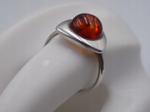 Piękny stary srebrny damski pierścionek BURSZTYN roz.19 biżuteria VINTAGE
