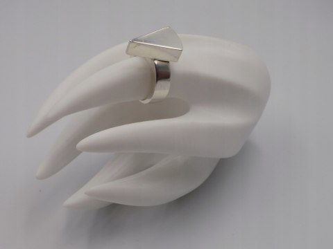 Stary, piękny, masywny srebrny pierścionek roz. 17 srebro VINTAGE biżuteria