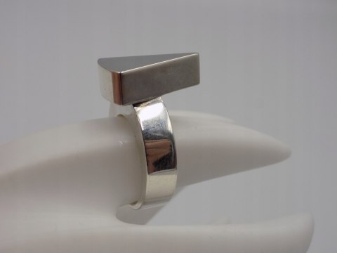 Stary, piękny, masywny srebrny pierścionek roz. 17 srebro VINTAGE biżuteria