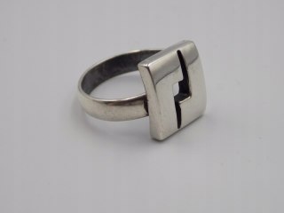 Stary, piękny, srebrny pierścionek KWADRAT roz. 15 srebro VINTAGE biżuteria