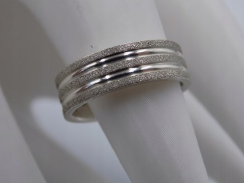 Stary, srebrny, damski, piękny pierścionek/obrączka roz. 9 srebro VINTAGE