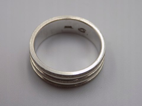 Stary, srebrny, damski, piękny pierścionek/obrączka roz. 9 srebro VINTAGE