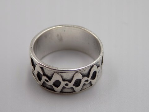 Stary srebrny piękny pierścionek obrączka WZOREK roz. 13/14 srebro VINTAGE