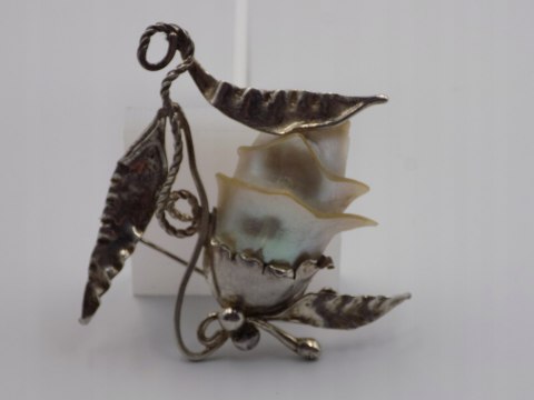 Piękna, stara, damska, duża, srebrna broszka RÓŻA-MASA PERŁOWA - srebro 925