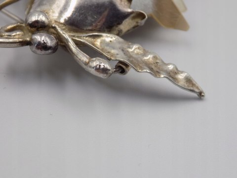 Piękna, stara, damska, duża, srebrna broszka RÓŻA-MASA PERŁOWA - srebro 925