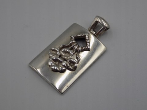 Piękny, damski, srebrny wisiorek / zawieszka KWIATY - srebro 925-biżuteria