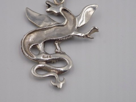 Piękny, damski srebrny wisiorek, zawieszka SMOK - srebro 925 - w: 8,82 g.