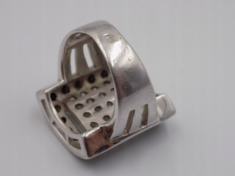 Piękny, duży, srebrny pierścionek z cyrkoniami - srebro 925 roz. 17