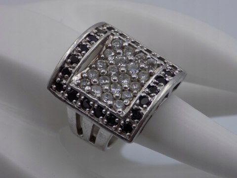 Piękny, duży, srebrny pierścionek z cyrkoniami - srebro 925 roz. 17