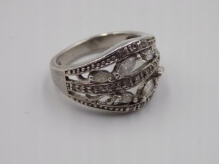 Piękny, srebrny, damski pierścionek CYRKONIE -roz. 14/15 - srebro biżuteria