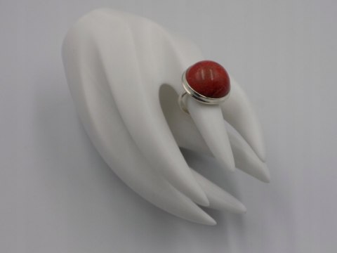 Piękny, stary, damski, srebrny pierścionek z KORALOWCEM srebro 925 roz. 12