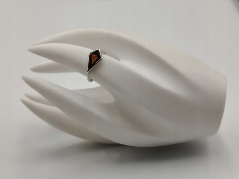 Piękny stary srebrny damski pierścionek BURSZTYN r.15 biżuteria VINTAGE