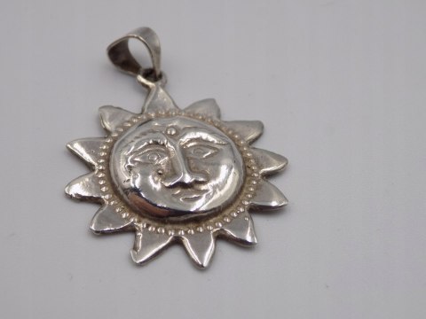 Stary, piękny, damski, srebrny wisiorek / zawieszka SŁOŃCE srebro VINTAGE