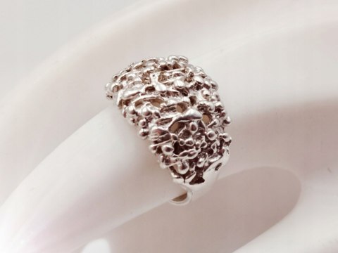 Piękny srebrny damski pierścionek teksturowany r.13/14 biżuteria VINTAGE